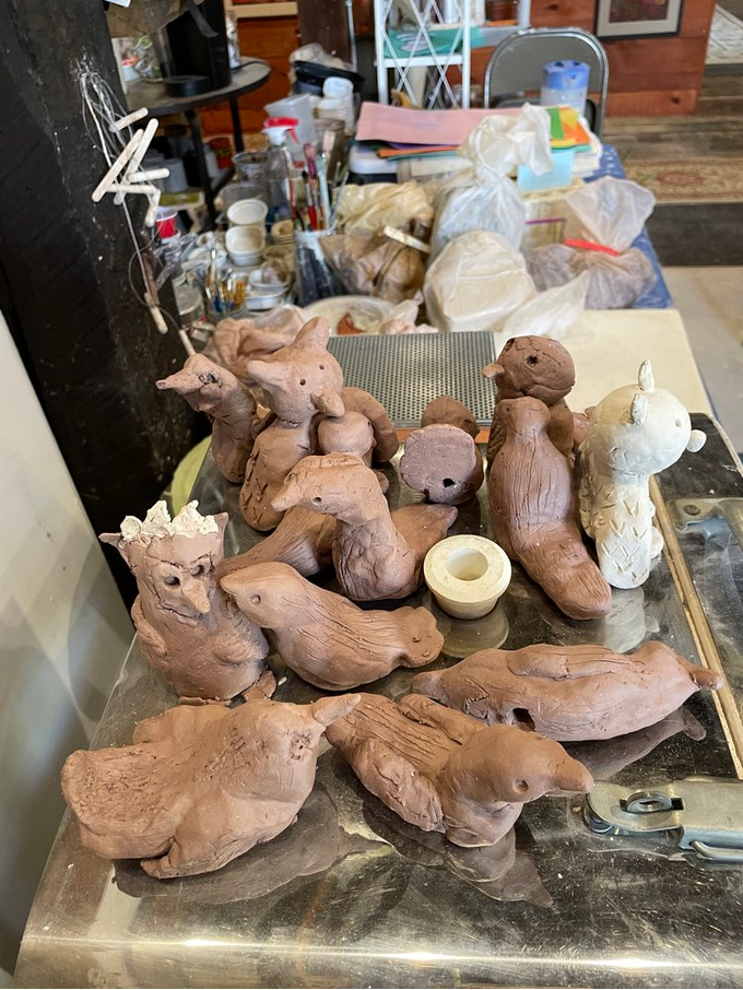 Clay birds
